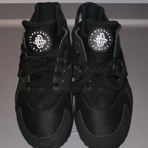 MEN'S NIKE AIR HUARACHE CASUAL SHOES